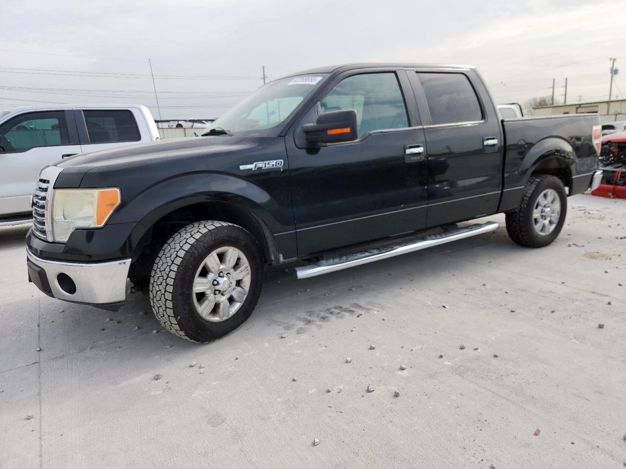 FORD F-150 SUPERCREW