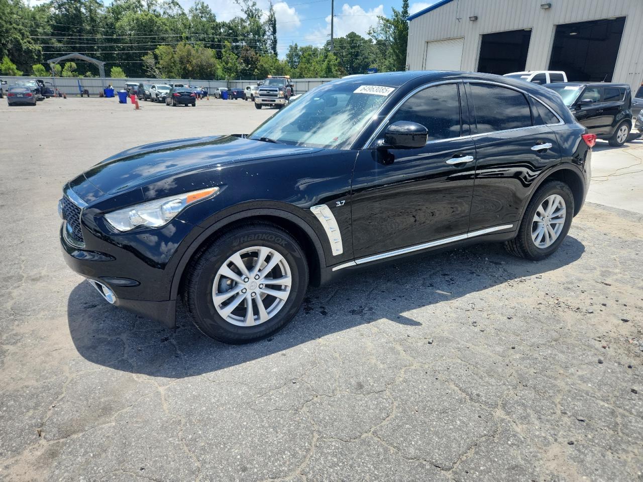 INFINITI QX70