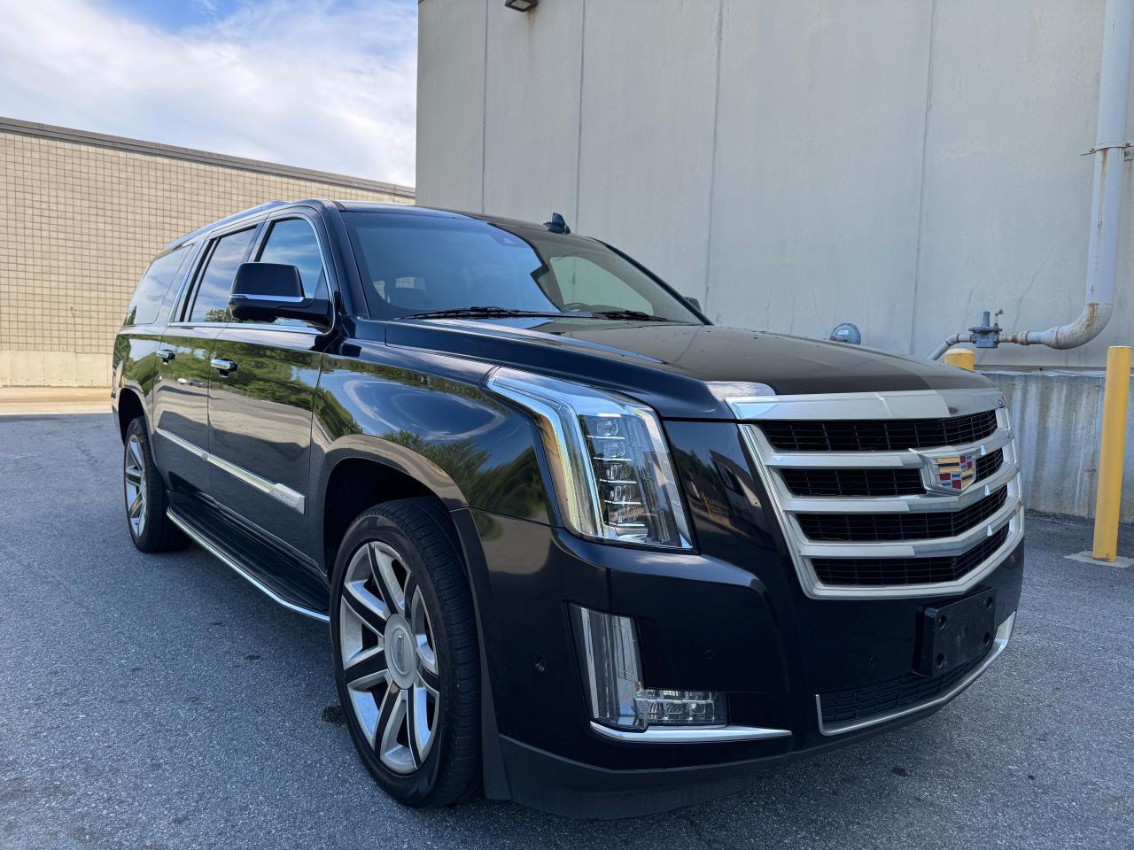 CADILLAC ESCALADE ESV LUXURY