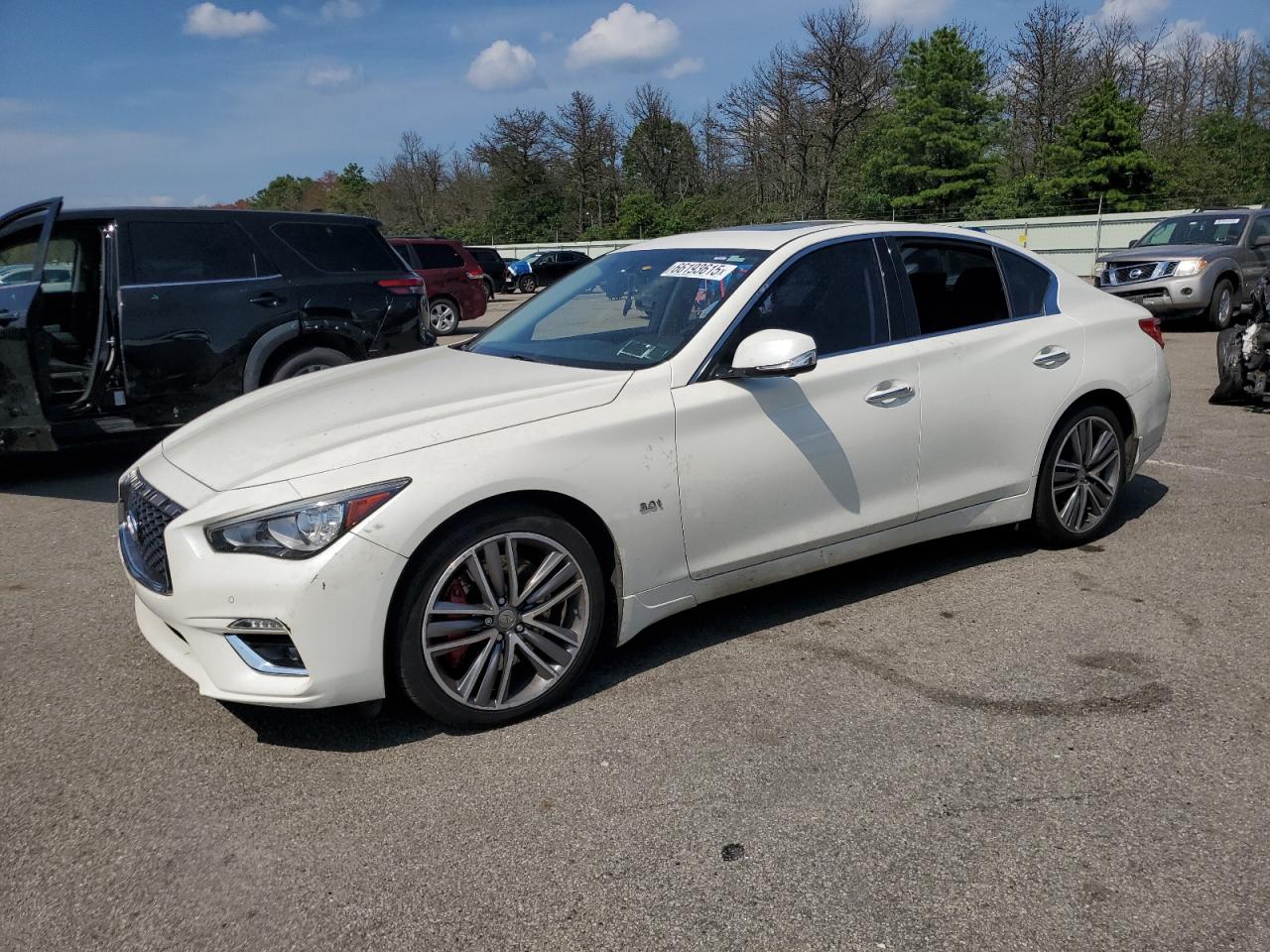 INFINITI Q50 LUXE