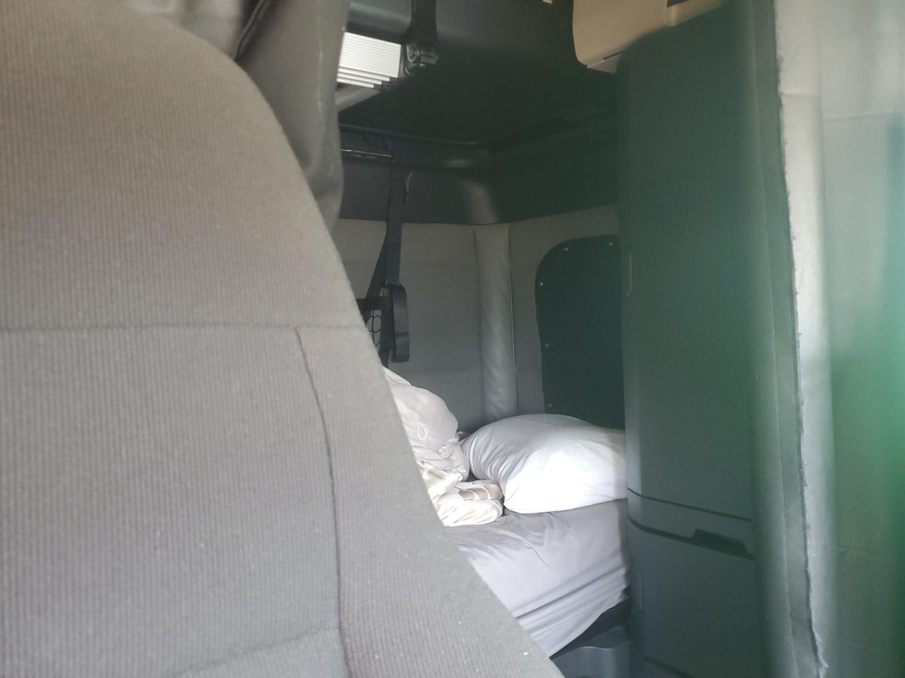 Lot #3279533234 2022 FREIGHTLINER CASCADIA 126