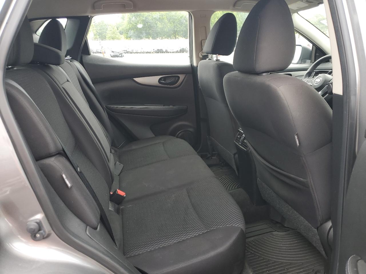 NISSAN ROGUE SPORT S