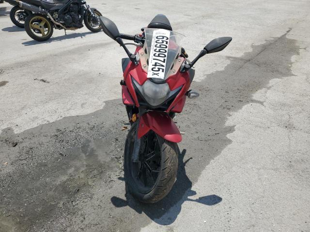 2018 SUZUKI GSX250R LC6DN11A3J1102884