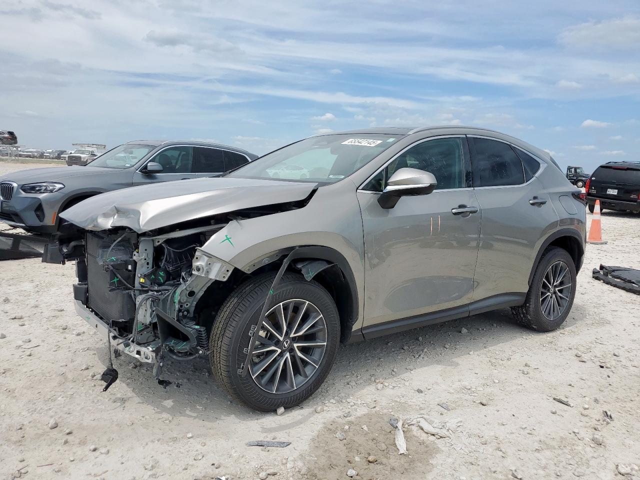 LEXUS NX 350H BASE