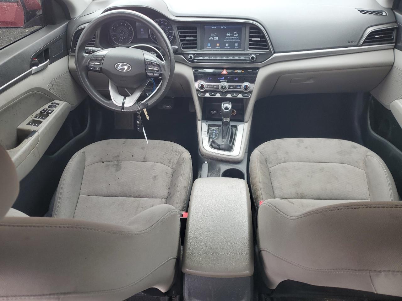 HYUNDAI ELANTRA SEL