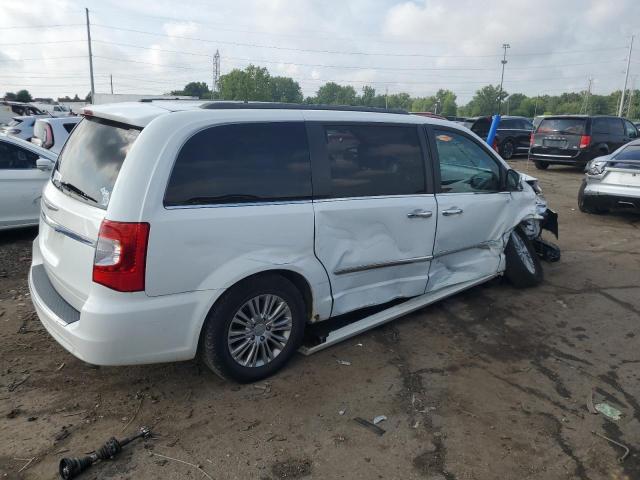 2015 CHRYSLER TOWN & COU - 2C4RC1CGXFR522386