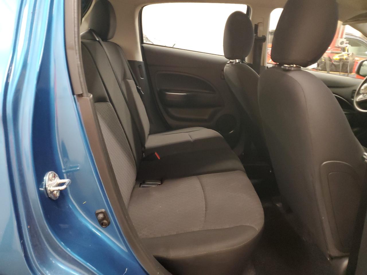 MITSUBISHI MIRAGE ES