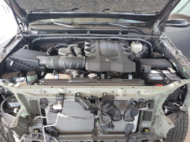 2020 TOYOTA 4RUNNER SR JTEBU5JR8L5745976