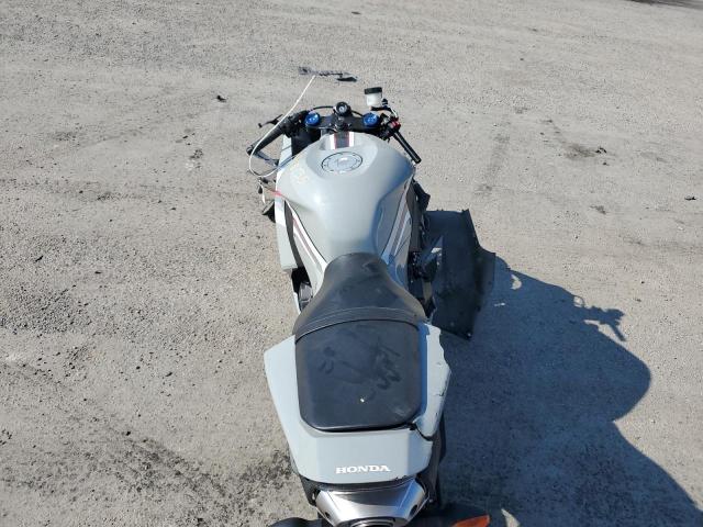 2025 HONDA CBR600 RR JH2PC40H8SK200190