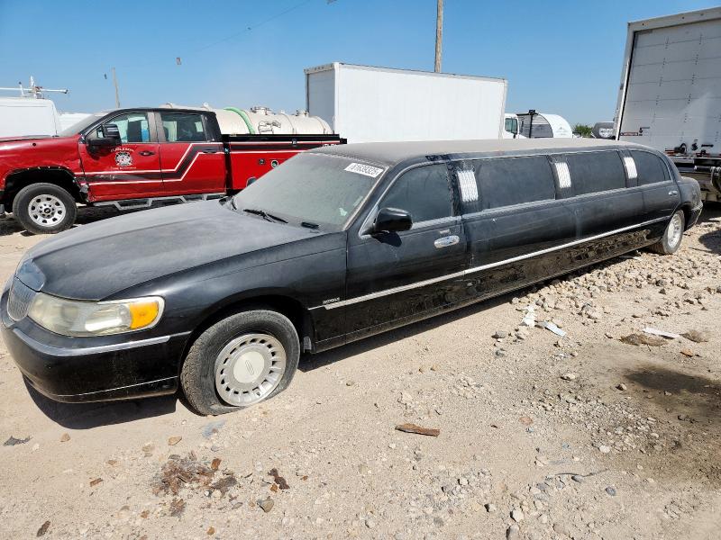 LINCOLN TOWN CAR E 2002 black limousin gas 1L1FM81W02Y635348 photo #1