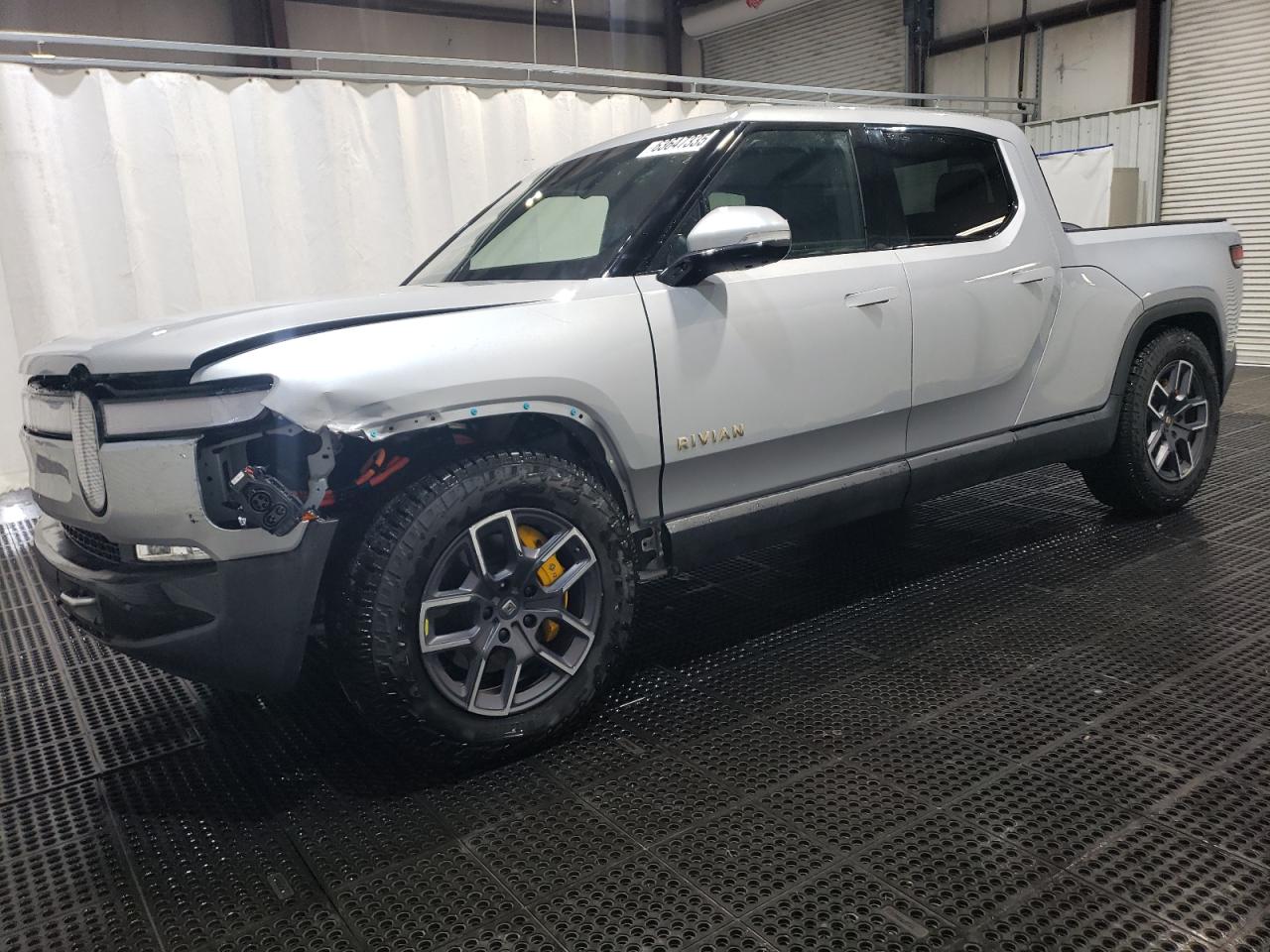 RIVIAN R1T LAUNCH EDITION