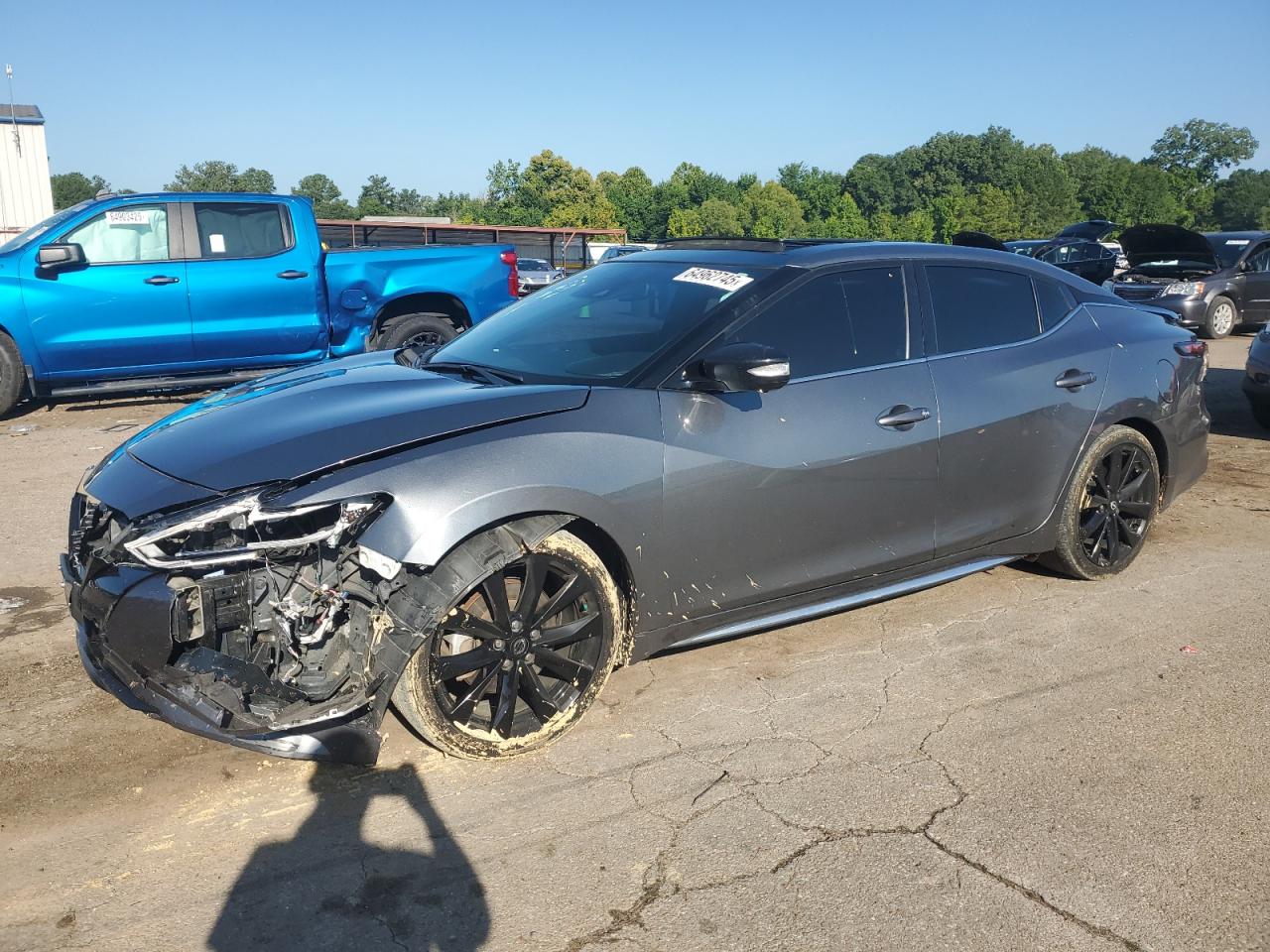 NISSAN MAXIMA SR