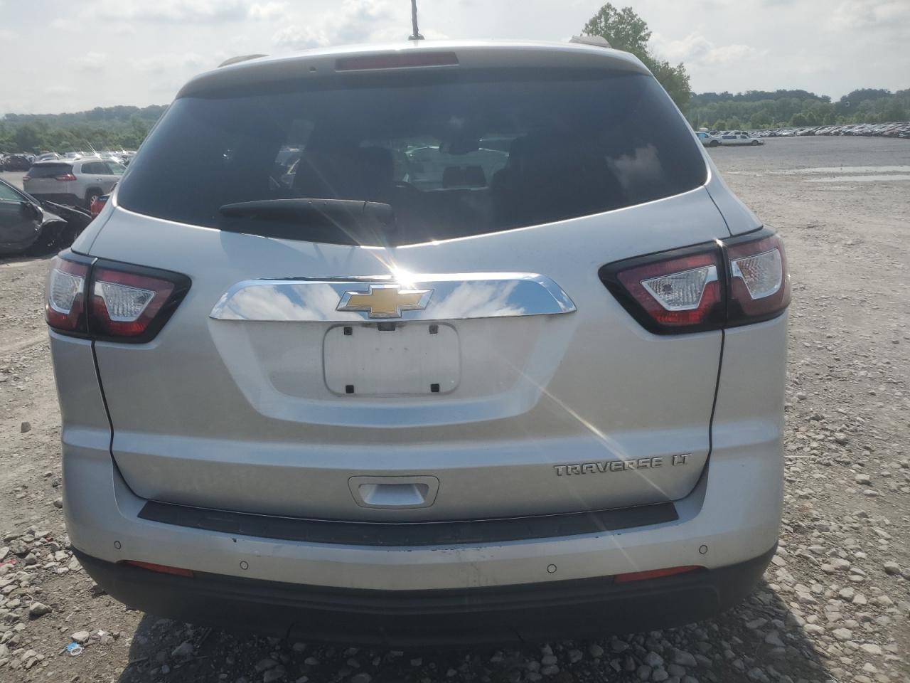 CHEVROLET TRAVERSE LT