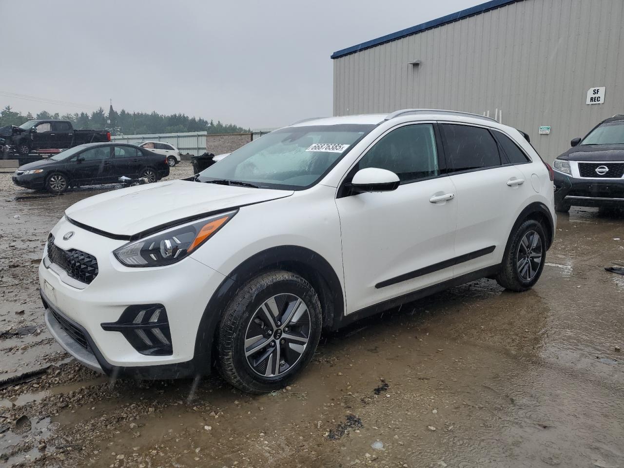 KIA NIRO LX