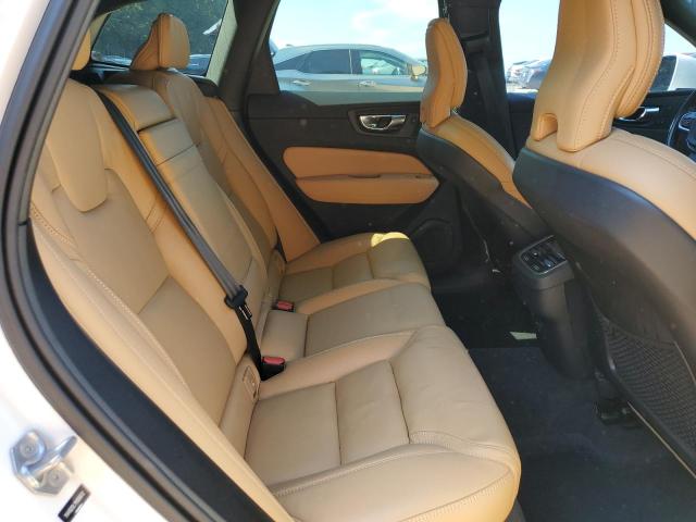 2021 VOLVO XC60 T5 IN YV4102DL7M1886612
