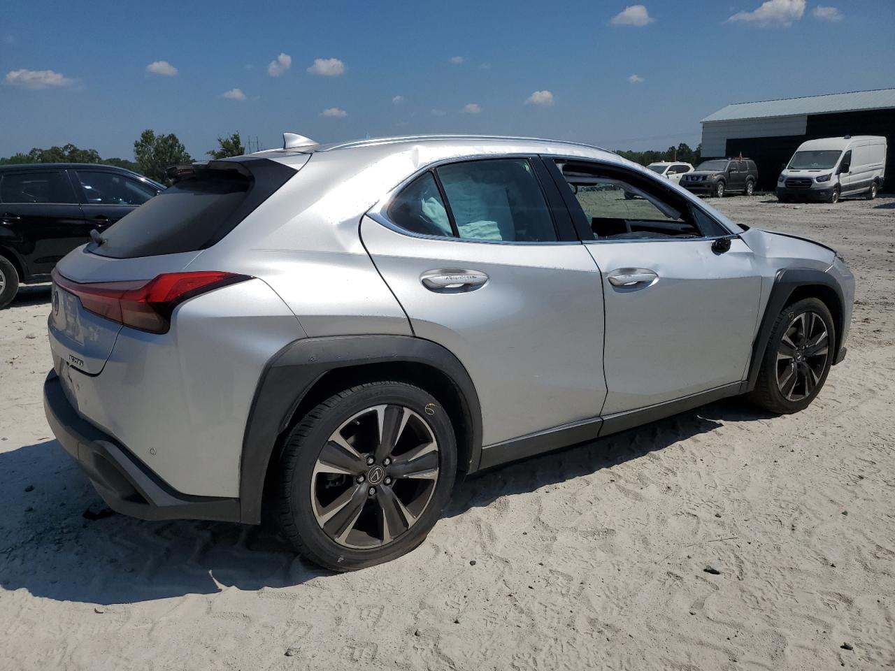 LEXUS UX 200