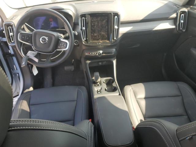 2025 VOLVO XC40 CORE YV4L12UJ3S2577263