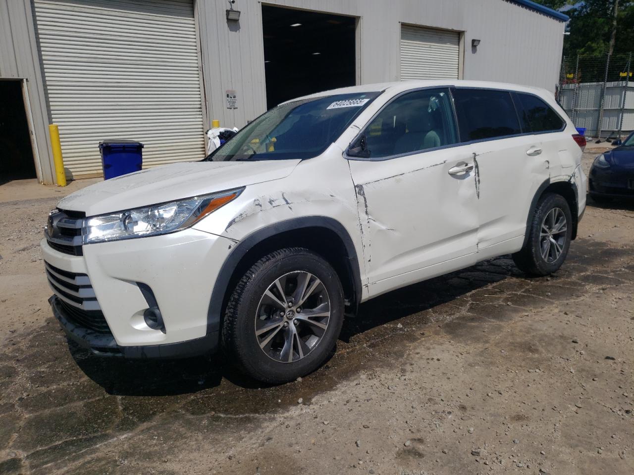 TOYOTA HIGHLANDER LE