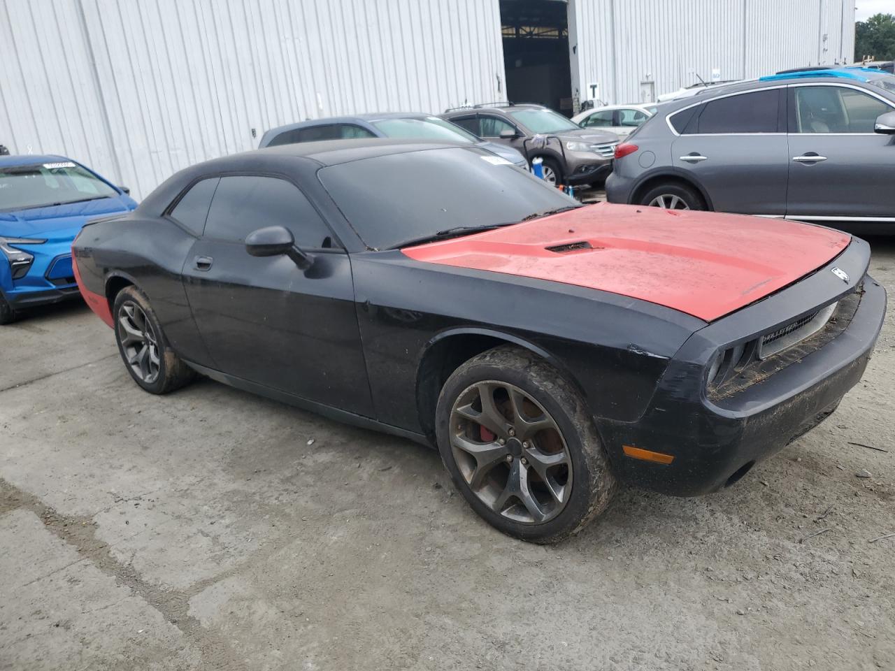 DODGE CHALLENGER SE