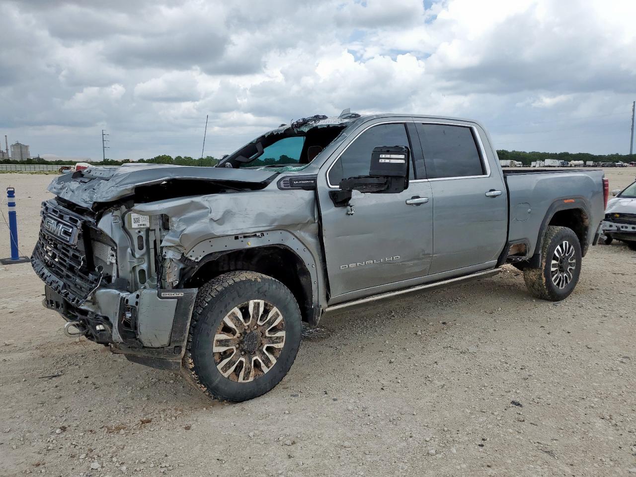GMC SIERRA K2500 DENALI ULTIMATE