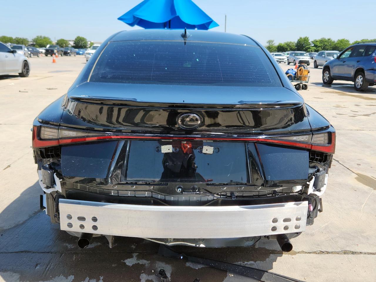 LEXUS IS 350 F SPORT DESIGN