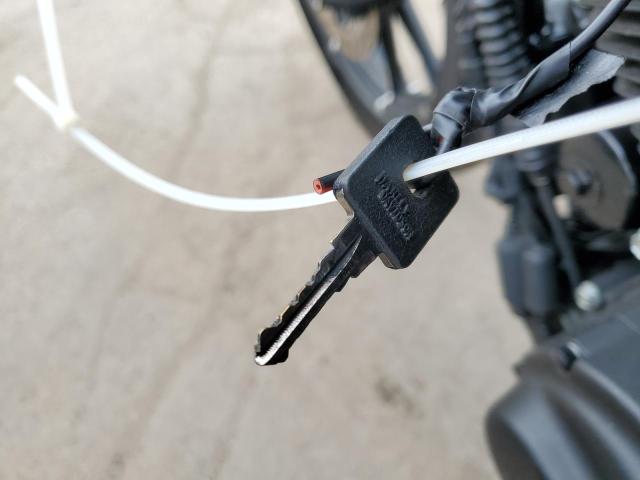2017 HARLEY-DAVIDSON XL883 IRON 1HD4LE217HC439491
