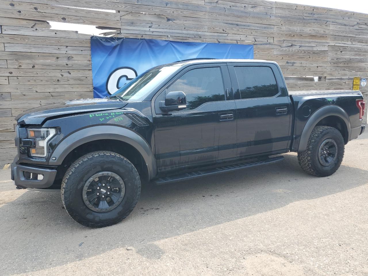 FORD F-150 RAPTOR