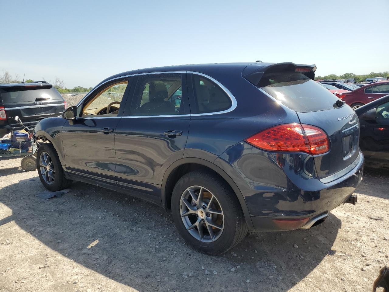 PORSCHE CAYENNE