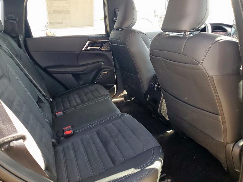 2025 MITSUBISHI OUTLANDER SE JA4J3VA82SZ024130