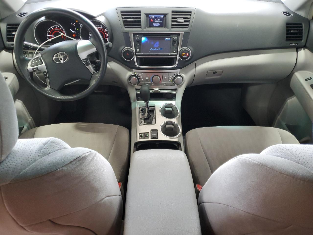 TOYOTA HIGHLANDER BASE