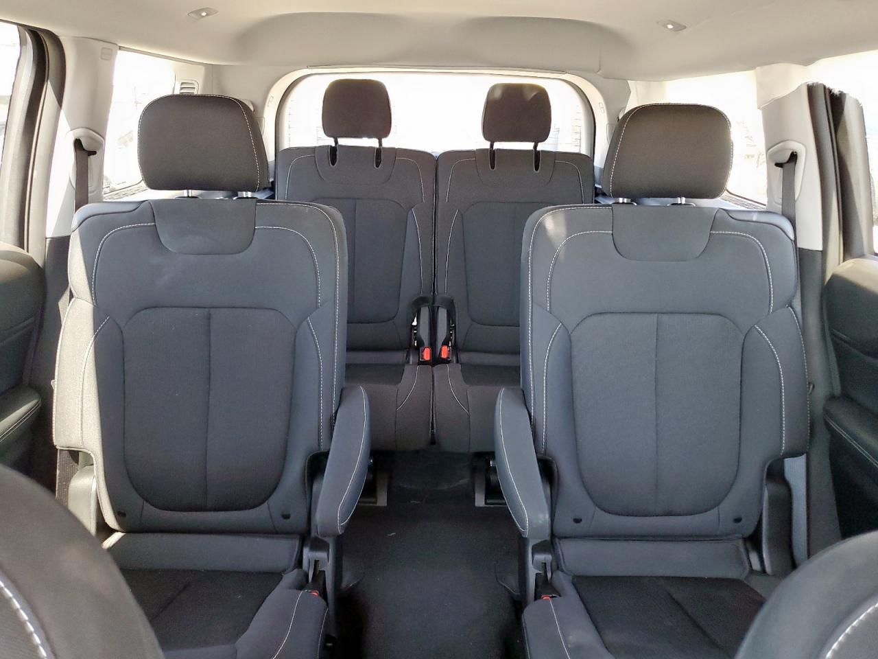 JEEP GRAND CHEROKEE L LAREDO