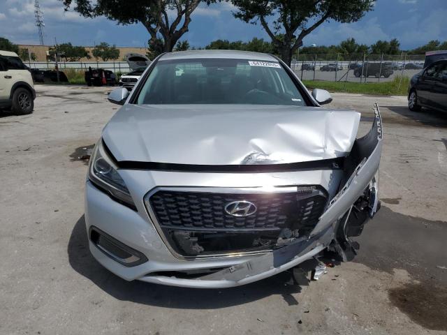 2017 HYUNDAI SONATA HYB KMHE24L14HA043561