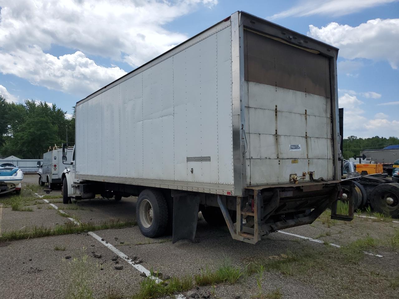 Lot #3275459713 2007 FREIGHTLINER M2 106 MED