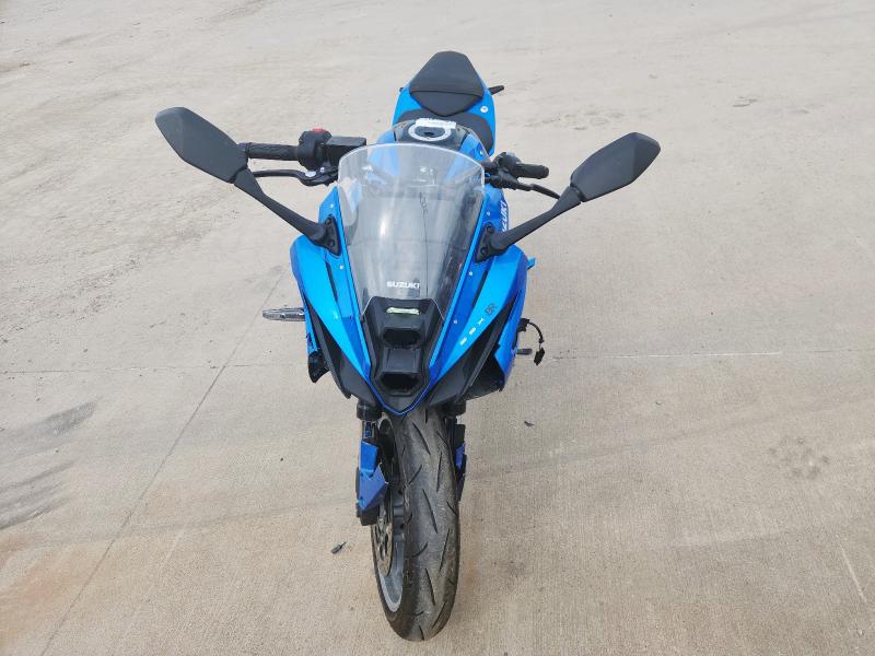 SUZUKI GSX800 F 2024 black  gas JS1EM13B4R7101330 photo #3