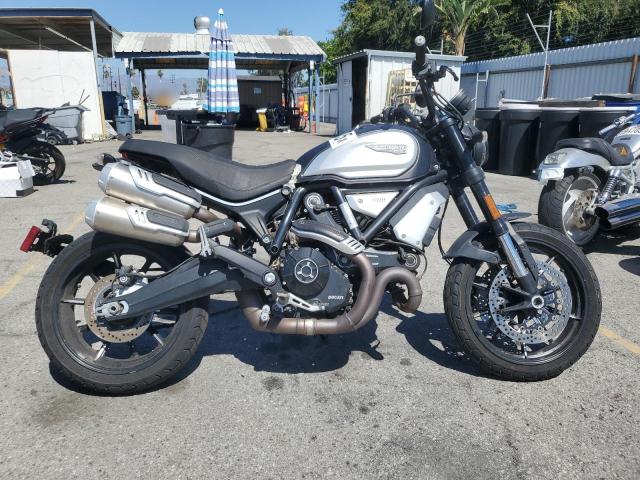 DUCATI SCRAMBLER 2022 silver  gas ML0KAFCPXNT001051 photo #1