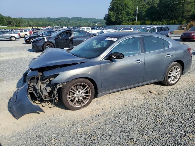 NISSAN MAXIMA S