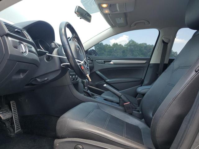 2017 VOLKSWAGEN PASSAT R-L 1VWDT7A34HC076029