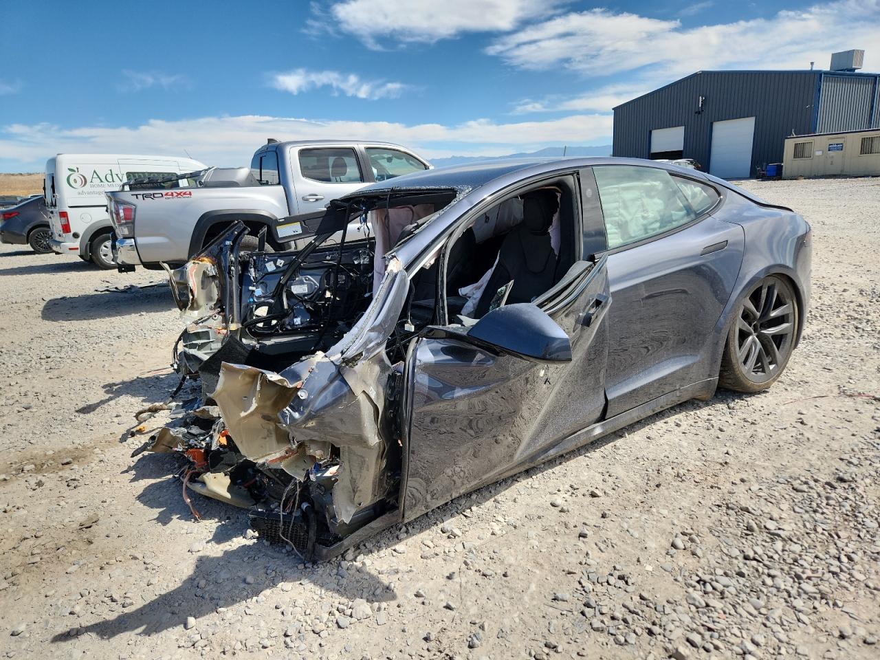 TESLA MODEL S