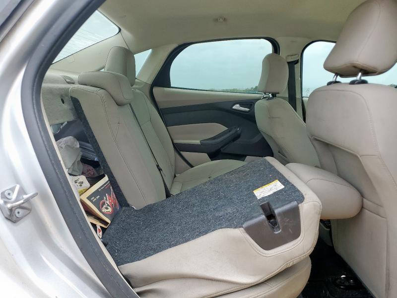 2015 FORD FOCUS SE 1FADP3F21FL210370