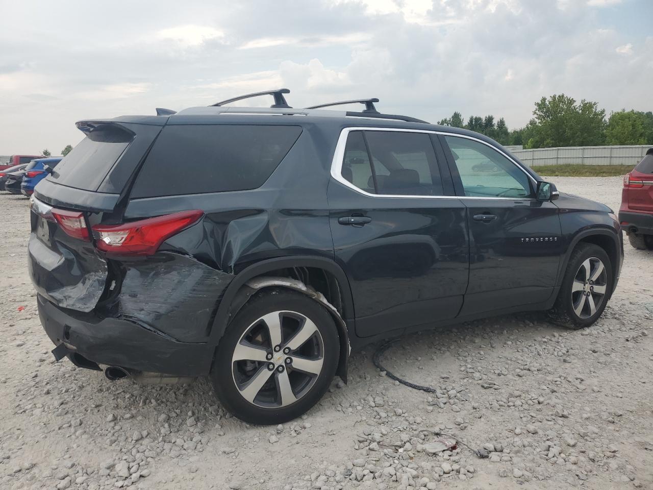 CHEVROLET TRAVERSE LT