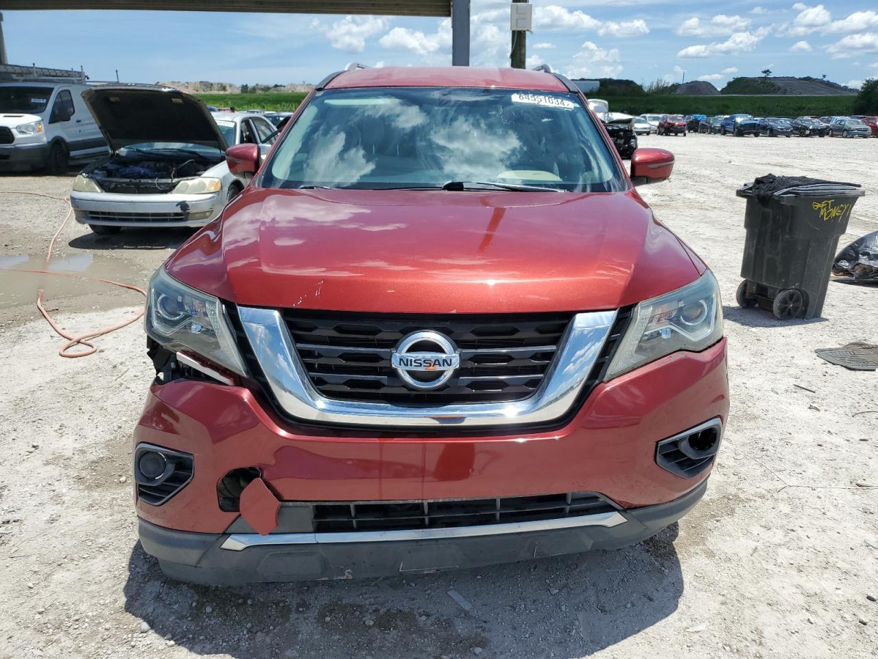 Nissan Pathfinder 2017