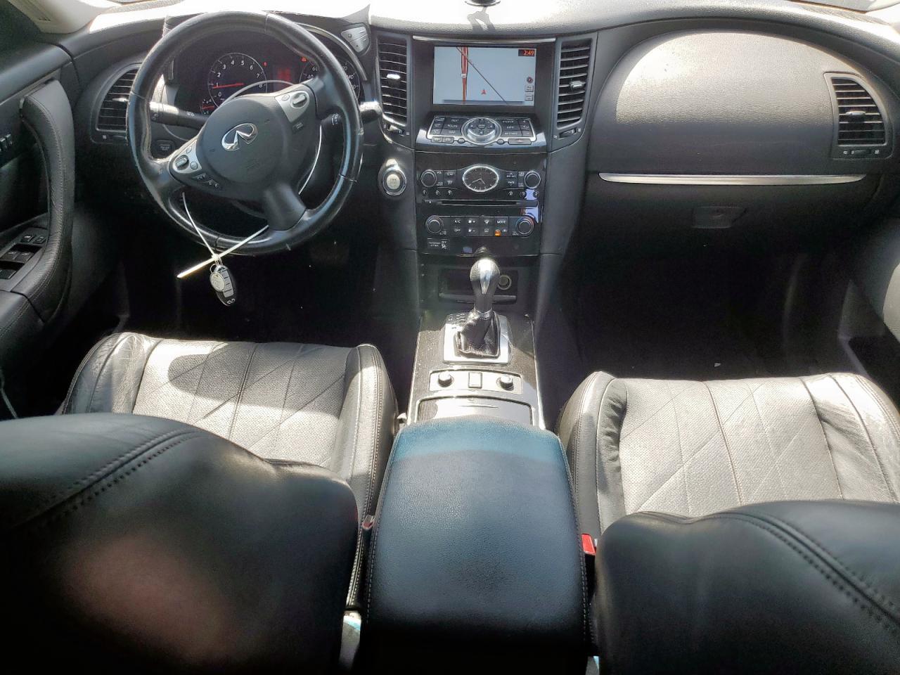 INFINITI FX35