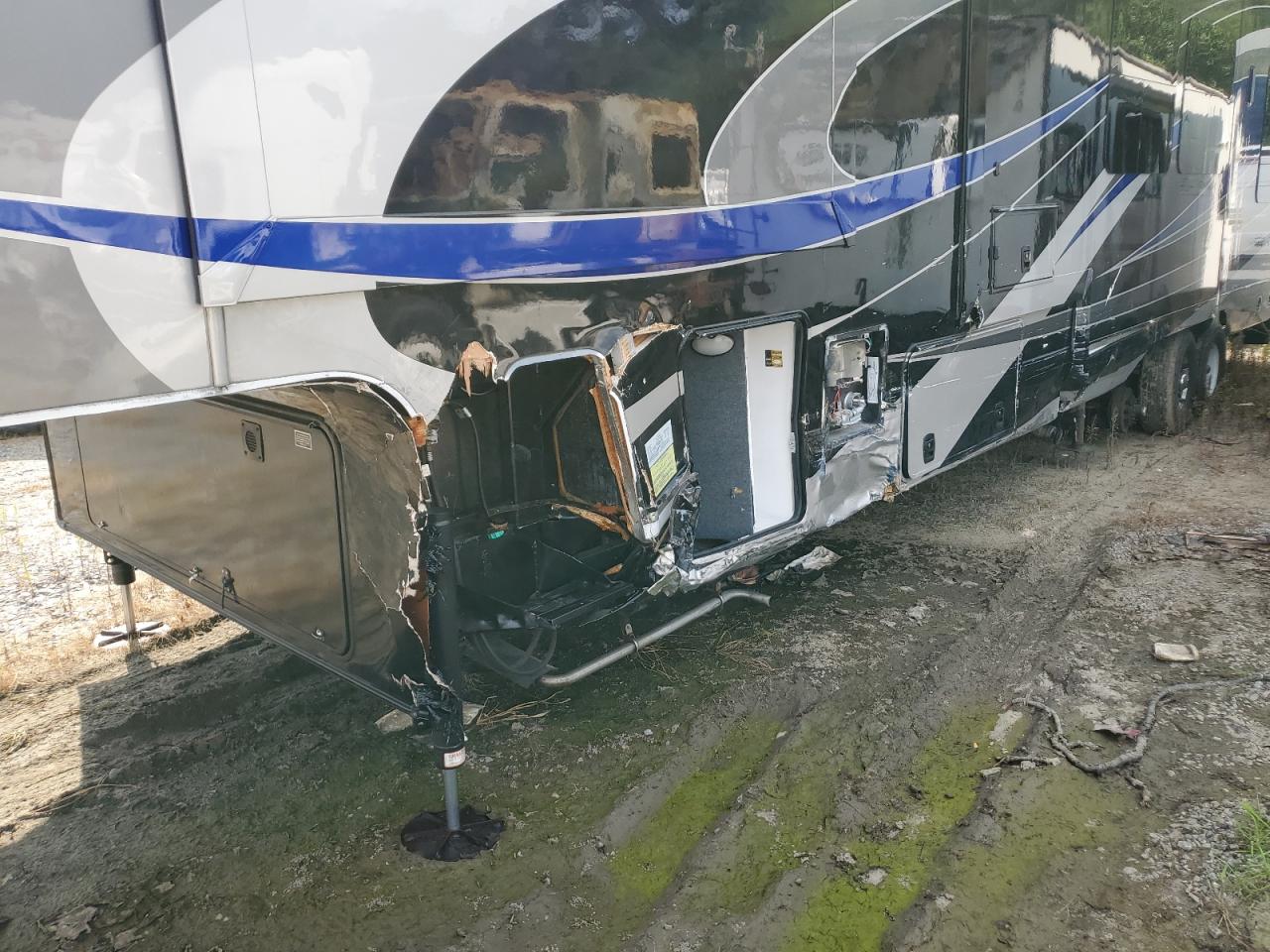 Lot #3240968190 2021 JAYCO SEISMIC