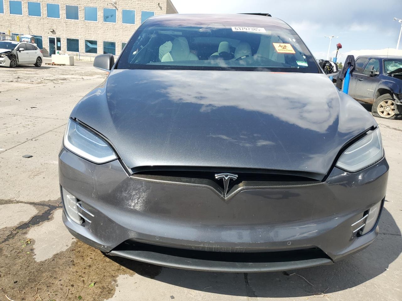 TESLA MODEL X