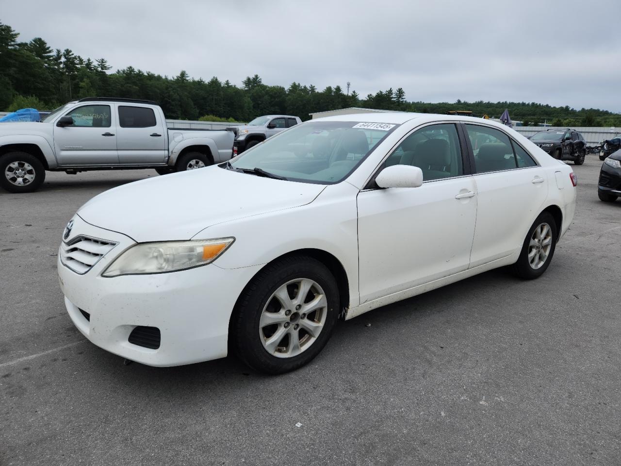 TOYOTA CAMRY BASE