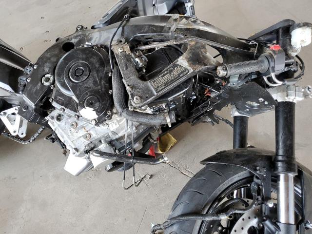 2025 SUZUKI GSX-R600 JS1GN7FA1S7101559