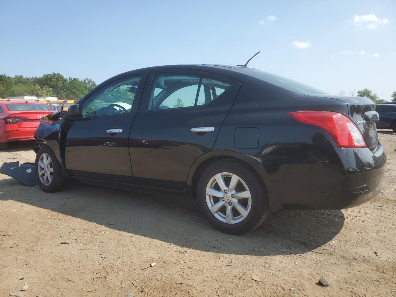NISSAN VERSA S