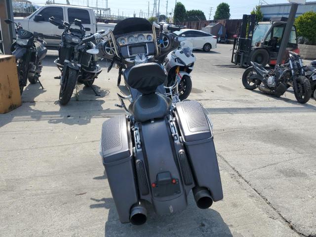 2017 HARLEY-DAVIDSON FLHXS STRE 1HD1KRC16HB636671