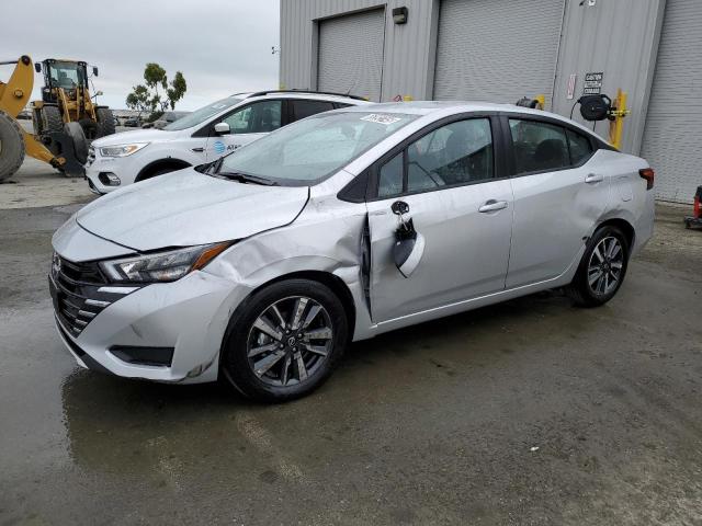 NISSAN VERSA SV
