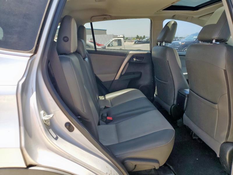 2015 TOYOTA RAV4 XLE 2T3WFREV1FW139026